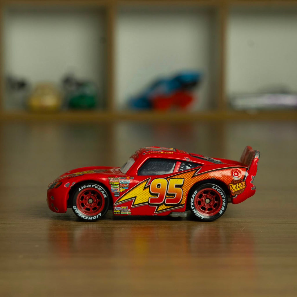 Lighting McQuenn Bug Mouth (Loose) Cars Disney Pixar - Mattel Miniatura Carros