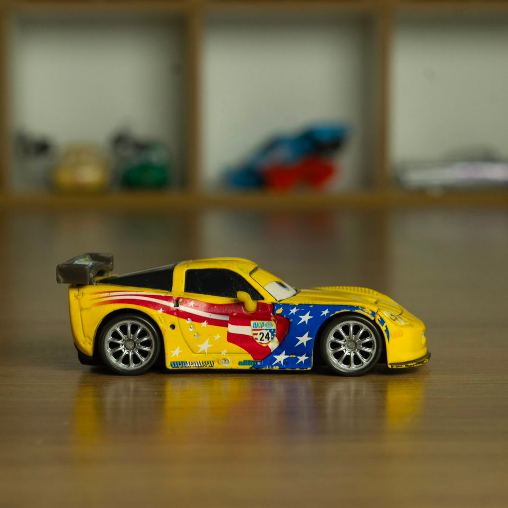 Jeff Corvette (Loose) Cars Disney Pixar - Mattel Miniatura Carros