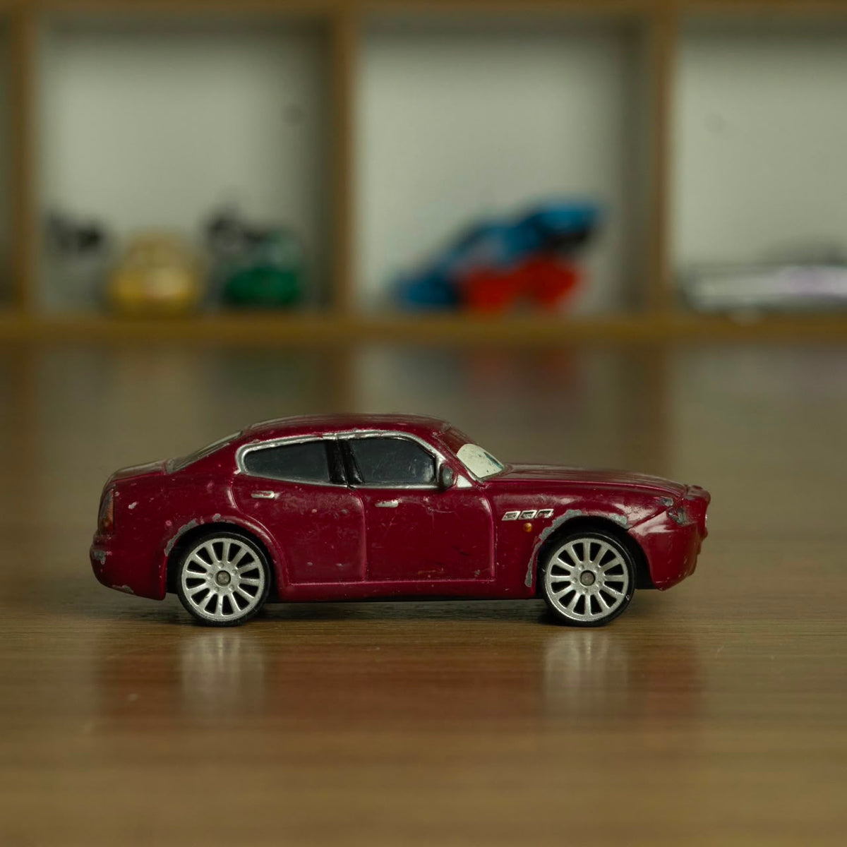 Carlo Maserati (Loose) Cars Disney Pixar - Mattel Miniatura Carros