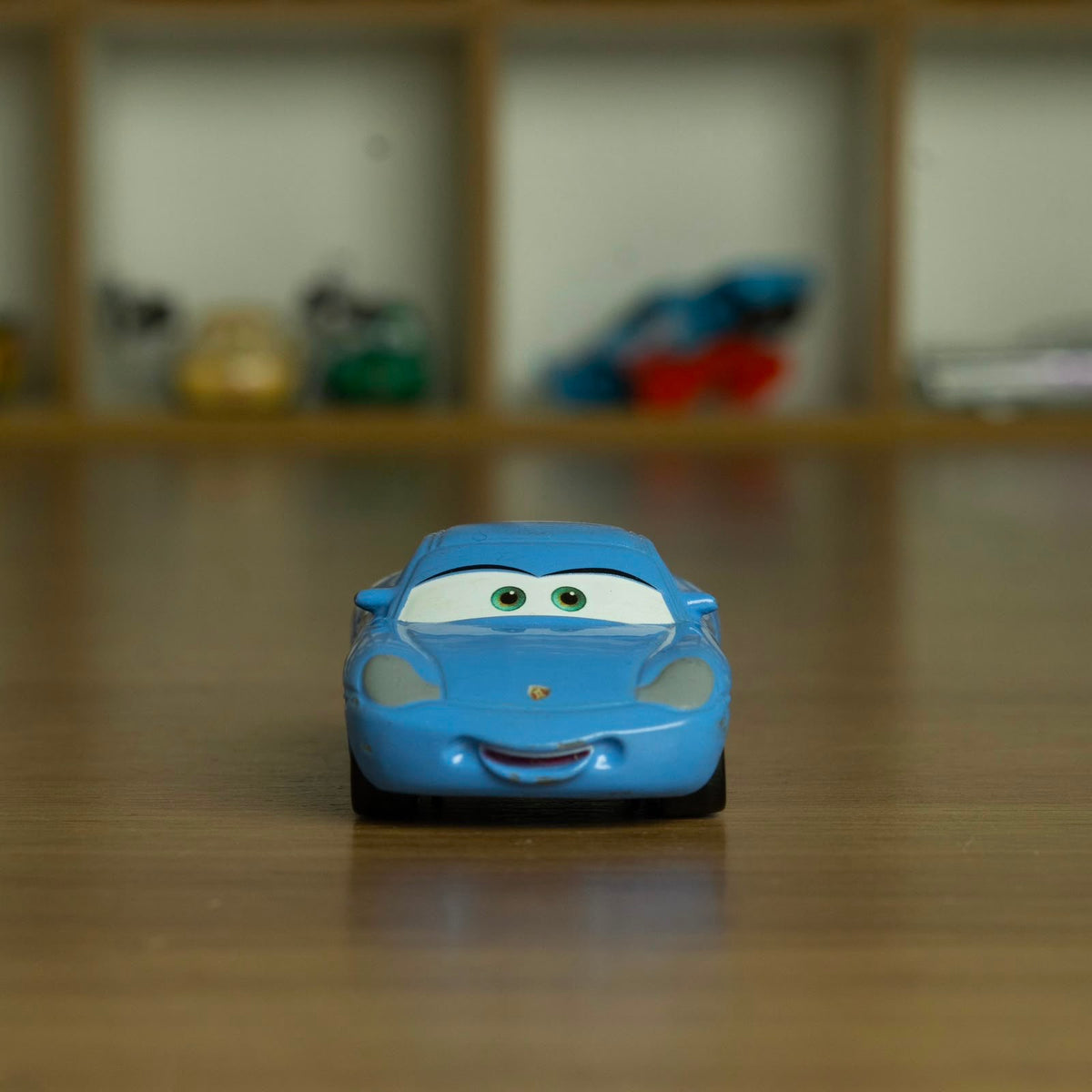 Sally (Loose) Cars Disney Pixar - Mattel Miniatura Carros