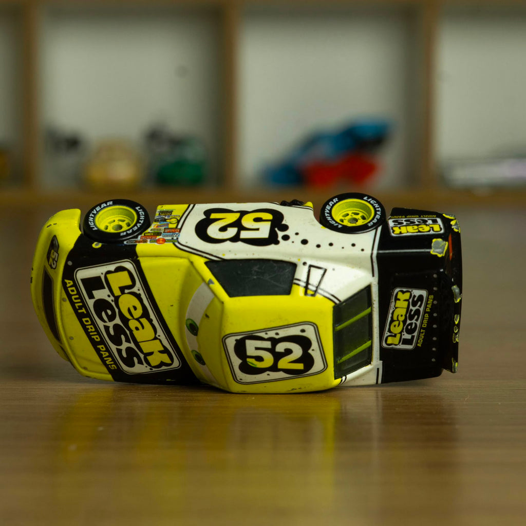Claude Scruggs (Loose) Cars Disney Pixar - Mattel Miniatura Carros