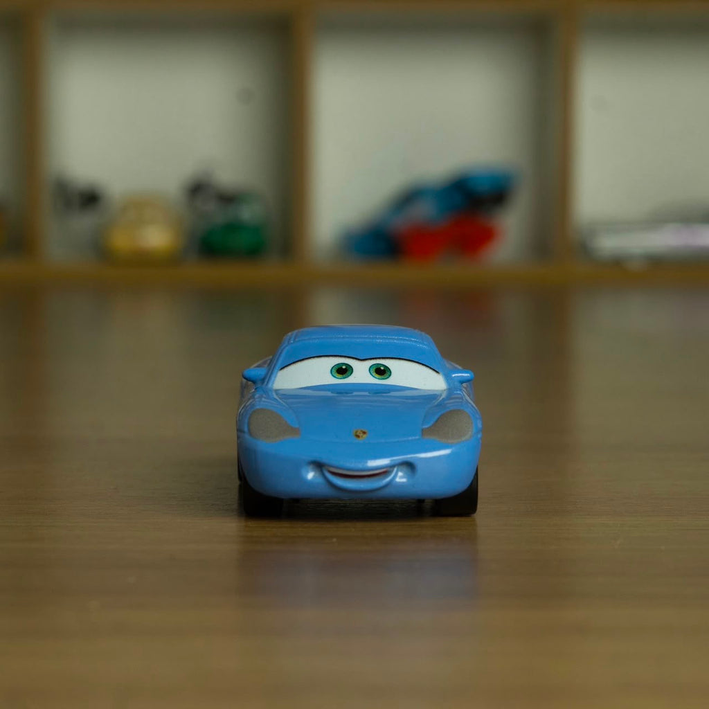 Sally (Loose) Cars Disney Pixar - Mattel Miniatura Carros