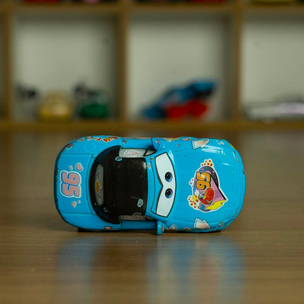 Mia e Tia Torcedoras Dinoco (Loose) Cars Disney Pixar - Mattel Miniatura Carros