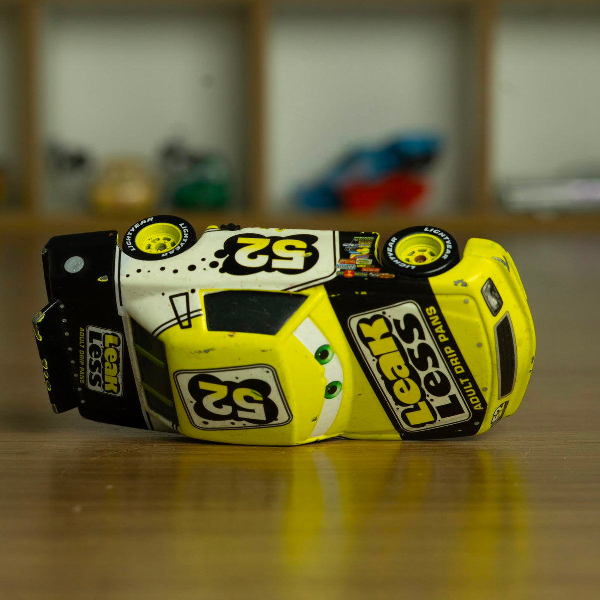 Claude Scruggs (Loose) Cars Disney Pixar - Mattel Miniatura Carros