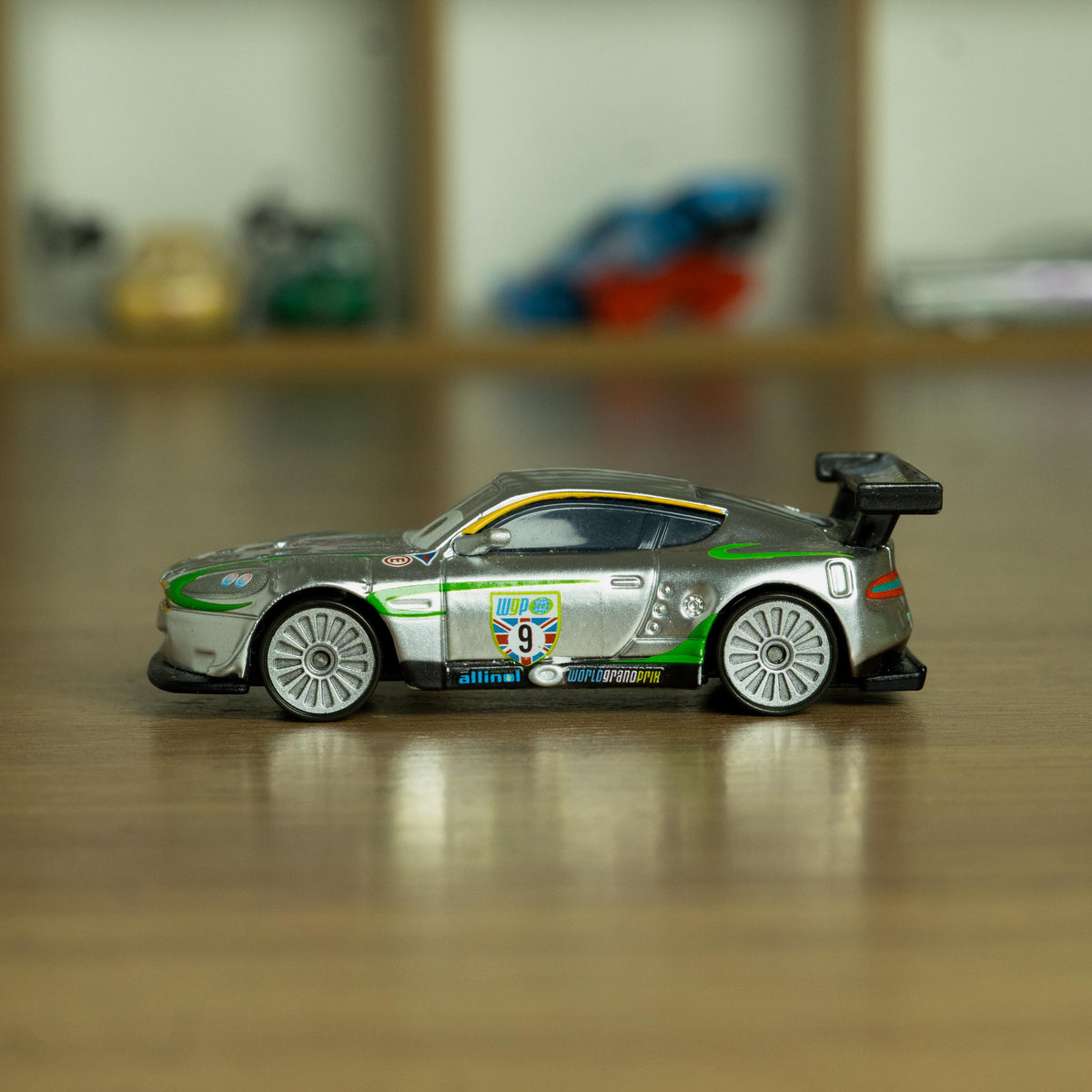 Nigel silver Edition (Loose) Cars Disney Pixar - Mattel Miniatura Carros