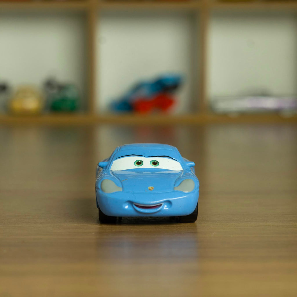Sally (Loose) Cars Disney Pixar - Mattel Miniatura Carros