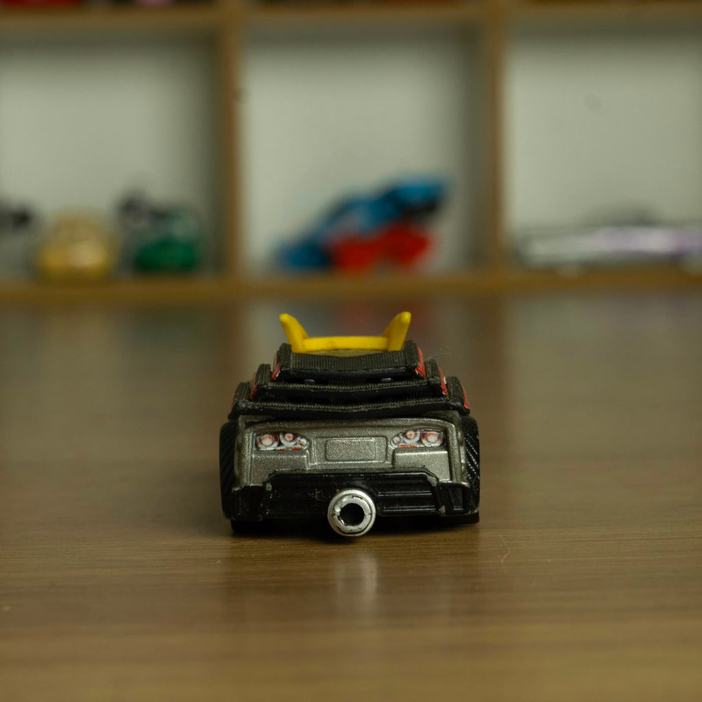 Kabuto (Loose) Cars Disney Pixar - Mattel Miniatura Carros
