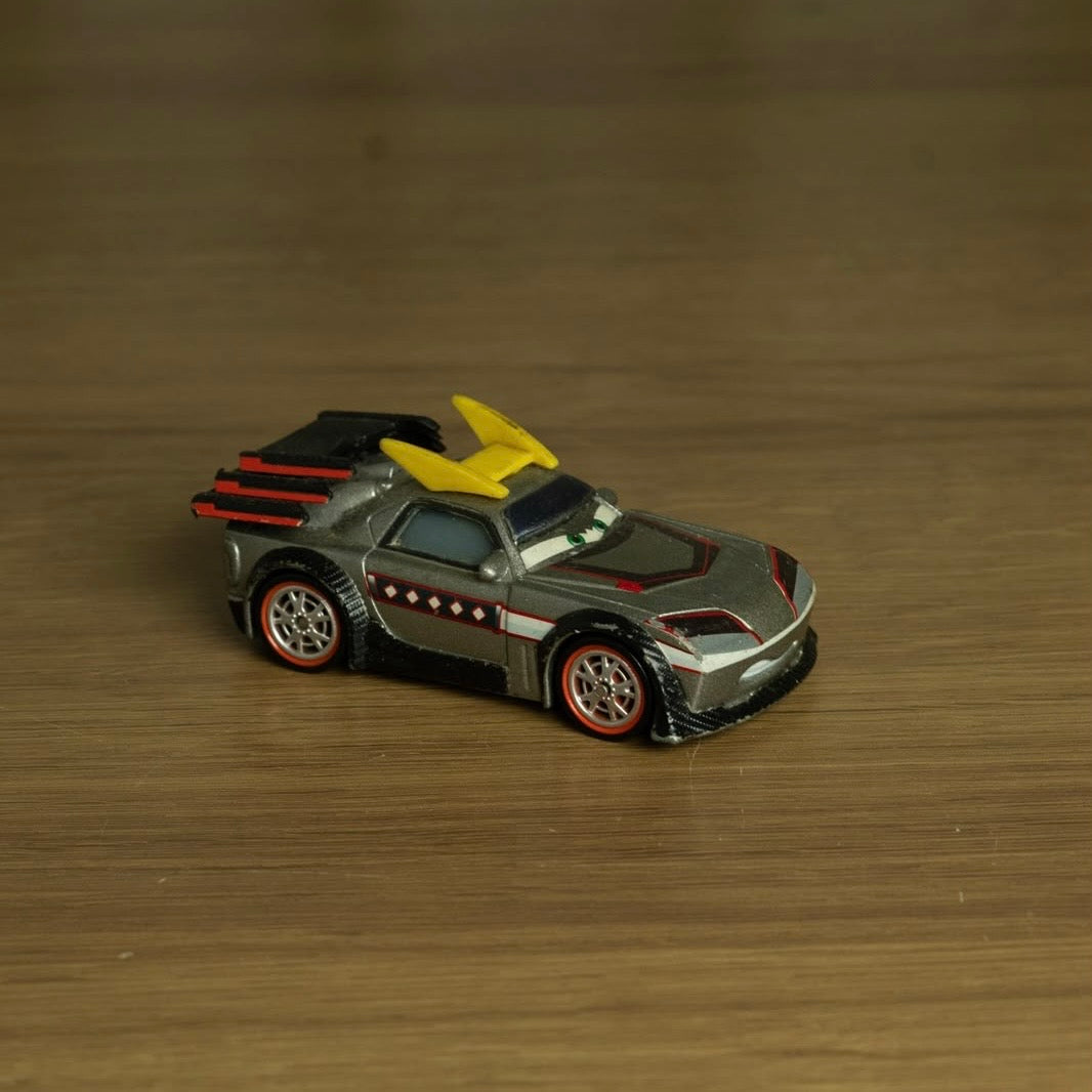 Kabuto (Loose) Cars Disney Pixar - Mattel Miniatura Carros
