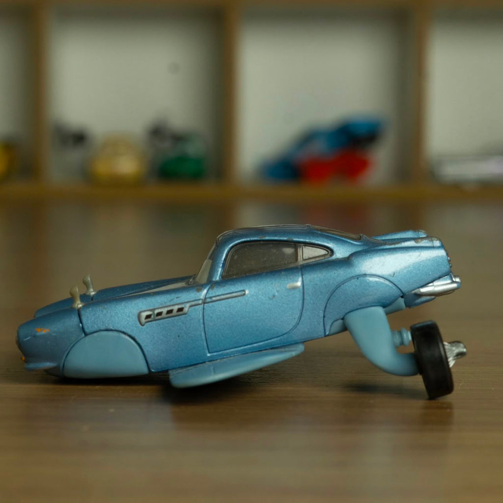 Finn McMissile Submarino (Loose) Cars Disney Pixar - Mattel Miniatura Carros