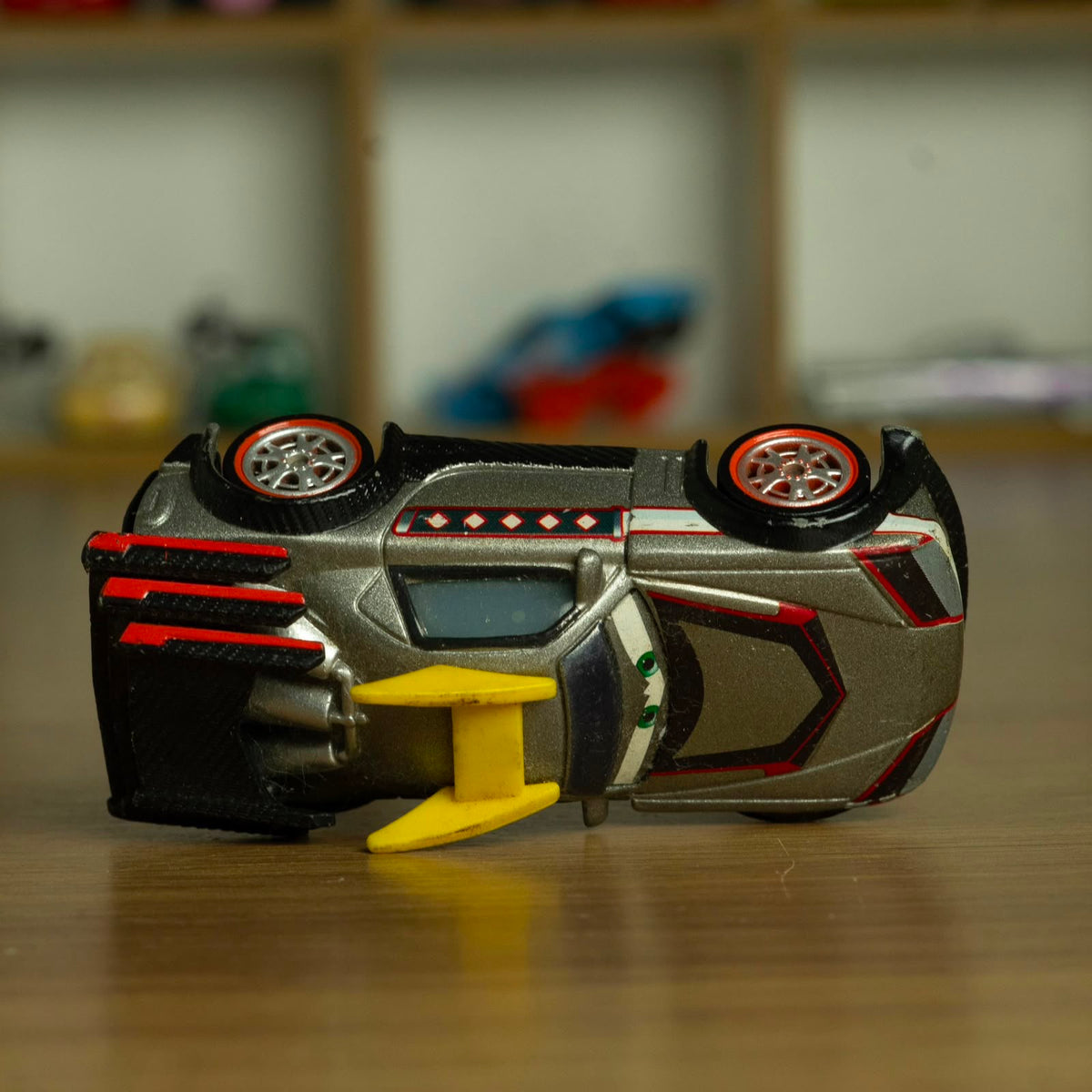 Kabuto (Loose) Cars Disney Pixar - Mattel Miniatura Carros